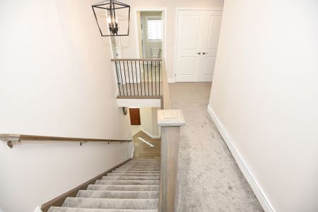 For Lease - 107 Byers Street, London South, Ontario - Photo 2