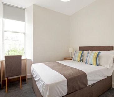 2 bedroom parking to rent - Photo 5