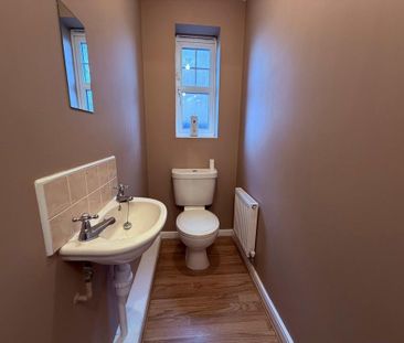 2 bedroom semi-detached house to rent - Photo 6