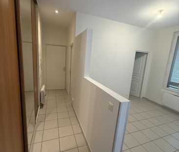Location Appartement 1 pièce 38m² BORDEAUX 33000 - Photo 6