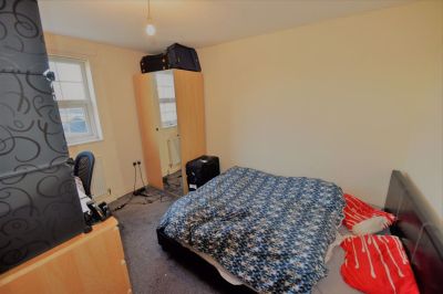 2 bedroom Flat in Ragland Road, Leeds - Photo 5
