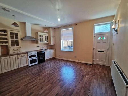 Cambridge Street, Bradford, BD7 - Photo 3