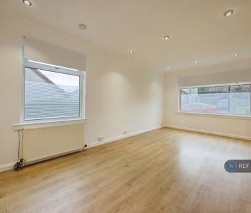 4 bedroom detached house to rent - Photo 1