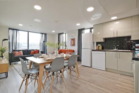 5 bedroom flat to rent - Photo 3