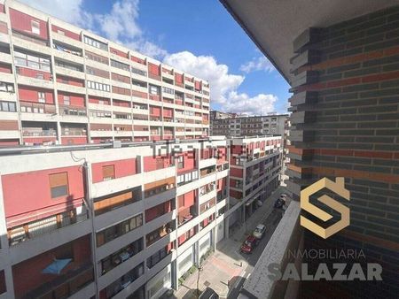 Alquiler de piso en Calle Islas Canarias - Photo 3