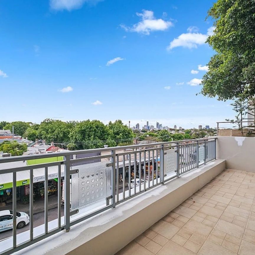 Manhattan style apartment in heart of Annandale - Photo 1