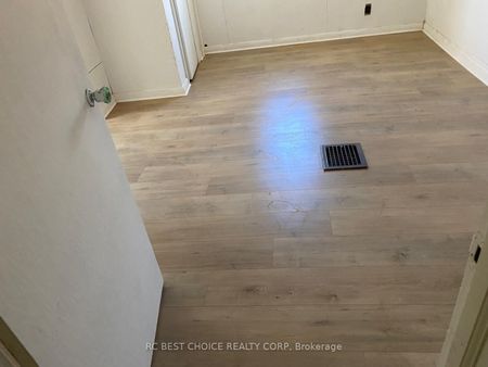 For Lease - 1705 Simcoe Street, Oshawa, Ontario - Photo 4