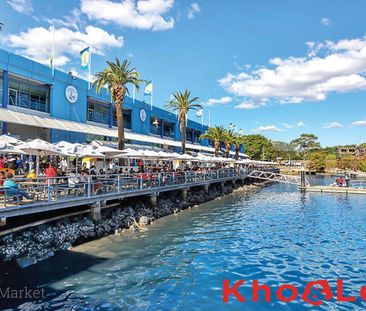 ONE BEDROOM APARTMENT WITH SECURE LOCK UP GARAGE! - Photo 3