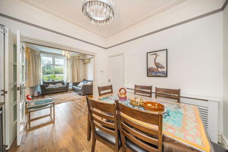 4 bedroom terraced house to rent - Photo 3