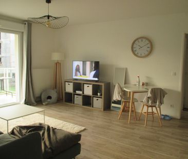 Location Appartement 2 pièces 48m² ORLEANS 45000 - Photo 2