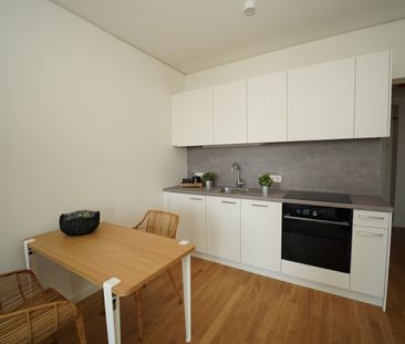 Stylische 1,5-Zi.-Wohnung mit Loggia & Rooftop Pool | TOWER HOMES i... - Photo 4