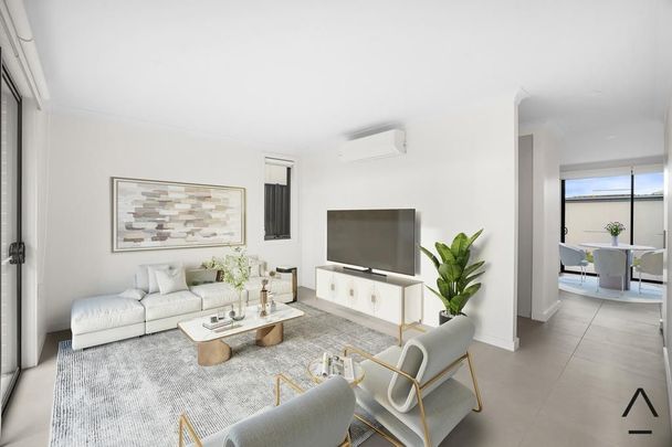 Modern Luxury Awaits: 3 Bedroom Terrace in Prime Willowdale Location - Photo 1