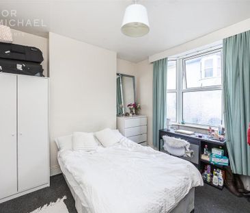 5 bedroom terraced house to rent - Photo 6