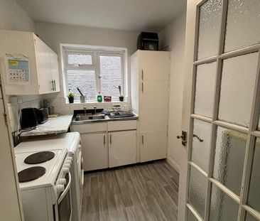 Brecon Court, Selborne Place, Hove - Photo 3