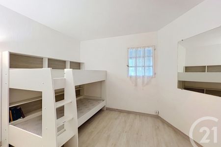 Mandelieu-la-Napoule - Appartement à louer - 2 pièces - 44 m² - 960 € - Photo 4