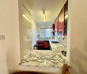 2 bedroom semi-detached house to rent - Photo 2