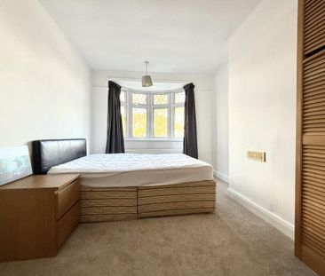 4 bedroom terraced house to rent - Photo 4