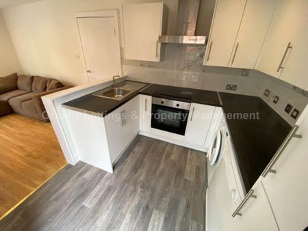 2 bedroom apartment to rent - Photo 5
