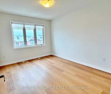 275 WOODLEY CRESCENT - Photo 6