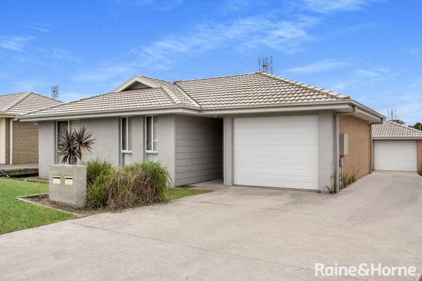 2 Bedroom Free Standing Home - Photo 1