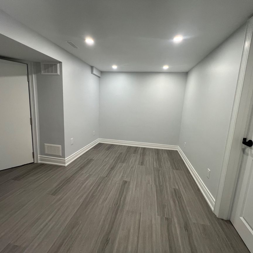 For Lease - 75 Regatta Crescent Unit# Basement, Toronto, Ontario - Photo 1