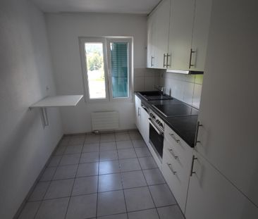 Zu vermieten 3.5 Z-Wohnung mit eigene Waschmaschine und Trocknungsr... - Photo 1