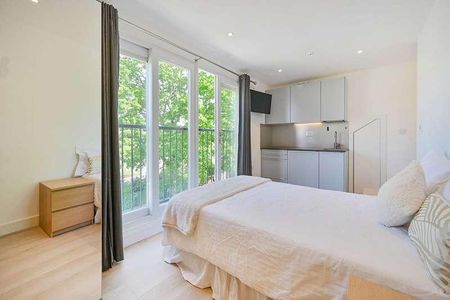 Oakley Avenue, Acton, W5 - Photo 3