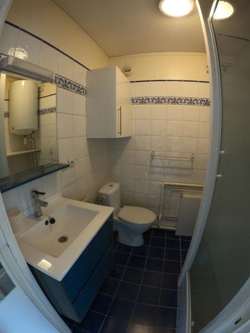 Location Appartement 1 pièce Meublé 27m² LA MADELEINE 59110 - Photo 5