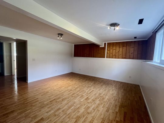 2 Bdrm Suite Near Orchard Park - Photo 1