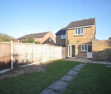 2 bedroom semi-detached house to rent - Photo 3