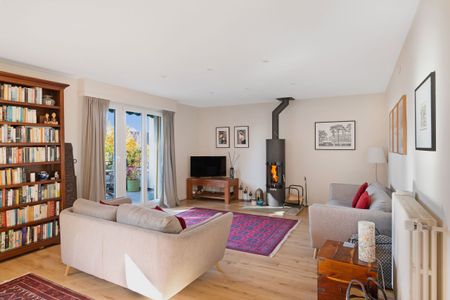 Detached villa in the heart of the greenery - Photo 4