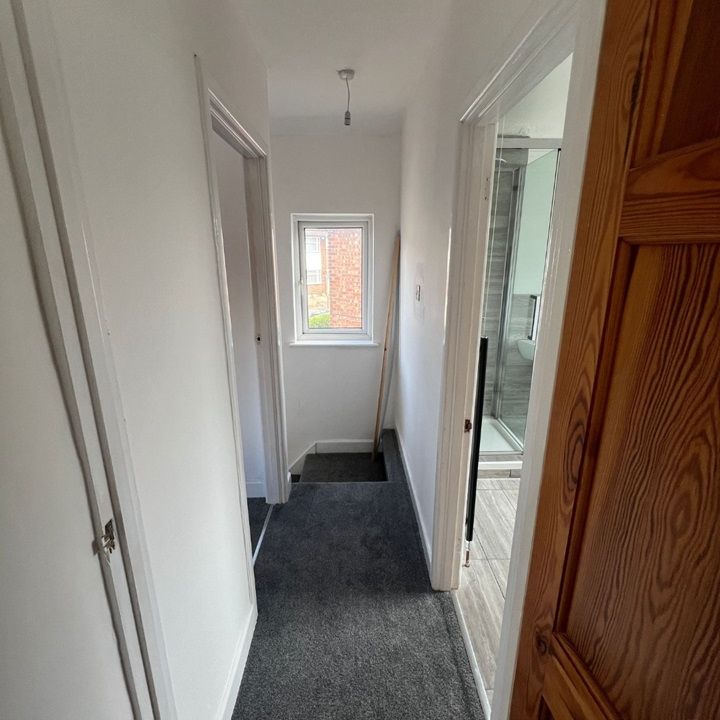 2 Bed Semi-Detached House, Roydene Crescent, LE4 - Photo 1