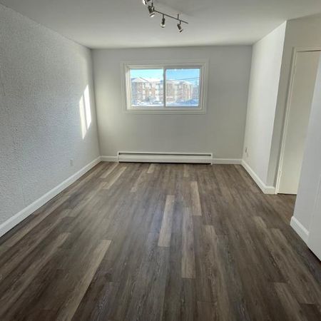 2 1/2 À Louer - Photo 3