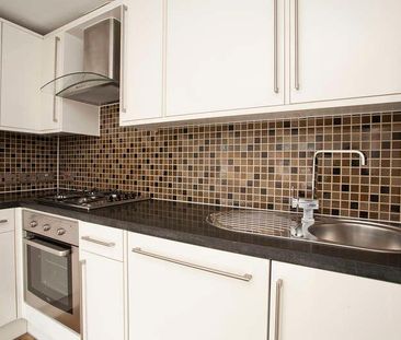 Trafalgar Grove, Greenwich, SE10 - Photo 2