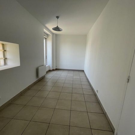 Location Appartement 1 pièce 19m² COULOMMIERS 77120 - Photo 4