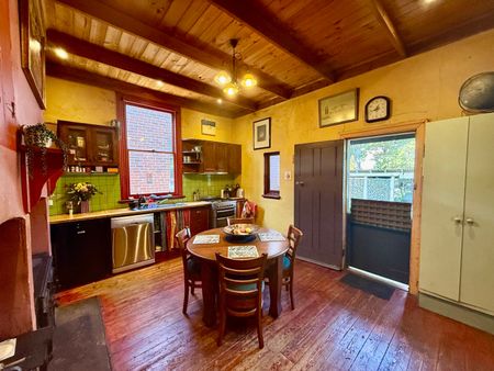 Hawthorn East - Photo 2