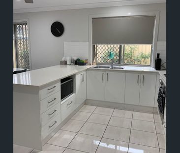 2/8 Oaklands Street, Alexandra Hills, Qld 4161 - Photo 4