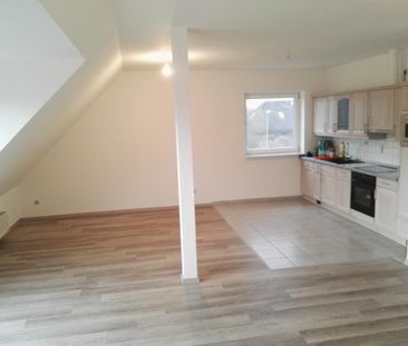 Schöne 2 Zimmer Wohnung in Bahnhofsnähe - Foto 1