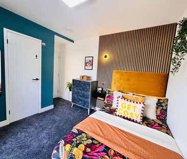 A house share like no other! Huge en-suite rooms - Photo 1