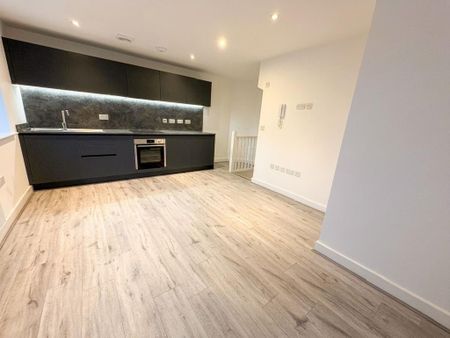 2 bedroom end of terrace house to rent - Photo 3