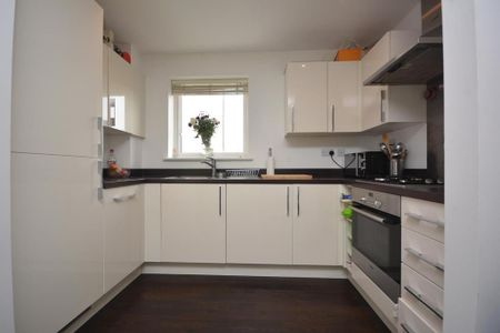 2 bedroom apartment to rent - Photo 4
