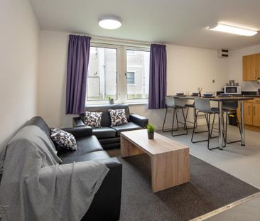 1 bedroom in a flat share to rent - Photo 1