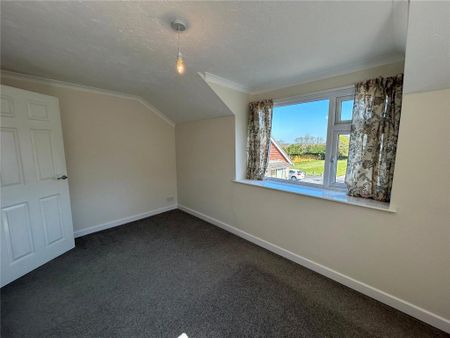 2 bedroom semi-detached house to rent - Photo 2