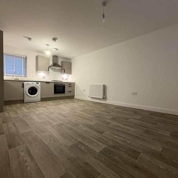 King Gardens, Leigh Road, Wimborne, BH21 - Photo 1