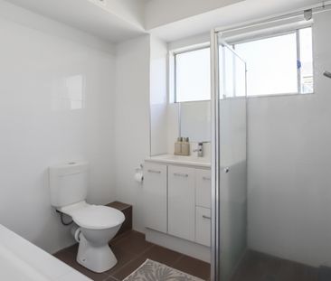 Modern Comfort in a Convenient Coastal Setting - Photo 6