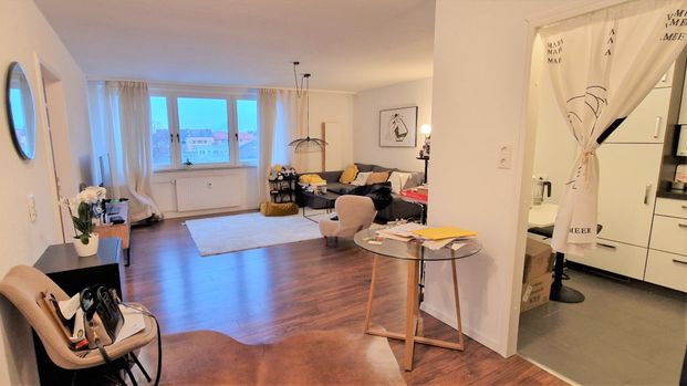 Moderne 2 ZKB mit EKB und Aufzug - Photo 1