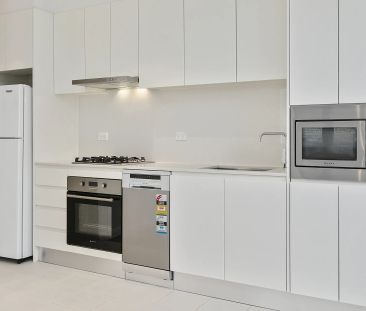 Stylish One Bedroom Apartment - Photo 3