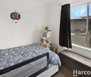 Neat Weatherboard Home - Photo 4
