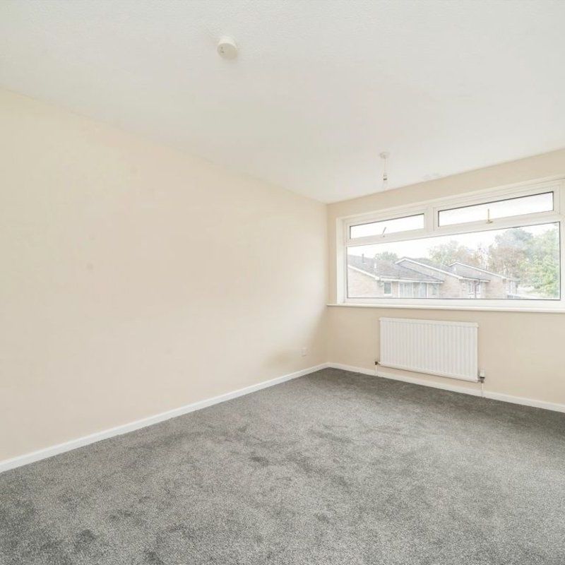 Ravensbourne Park Crescent, Catford, SE6 - Photo 1