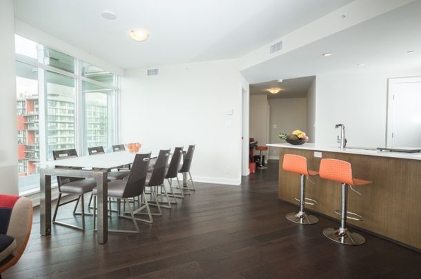 Condo in Downtown Vancouver, BC - Photo 1